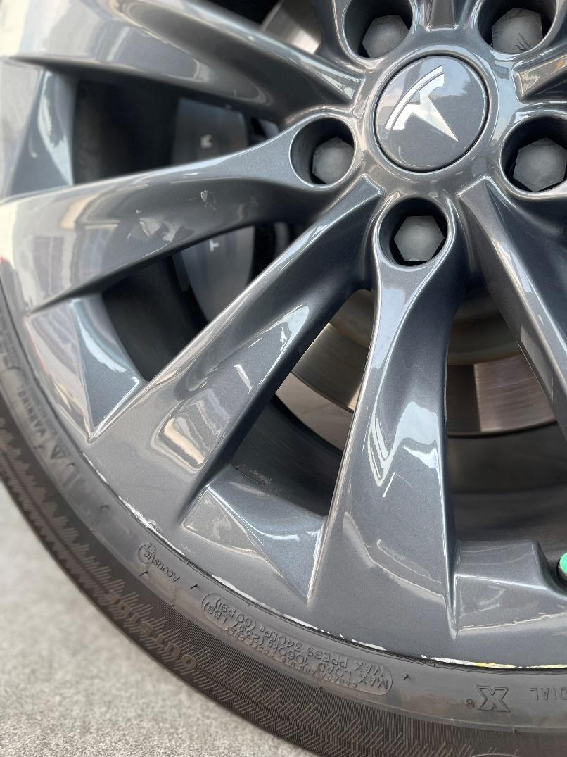 How to Tell If Your Car Wheel Cover Needs Replacing